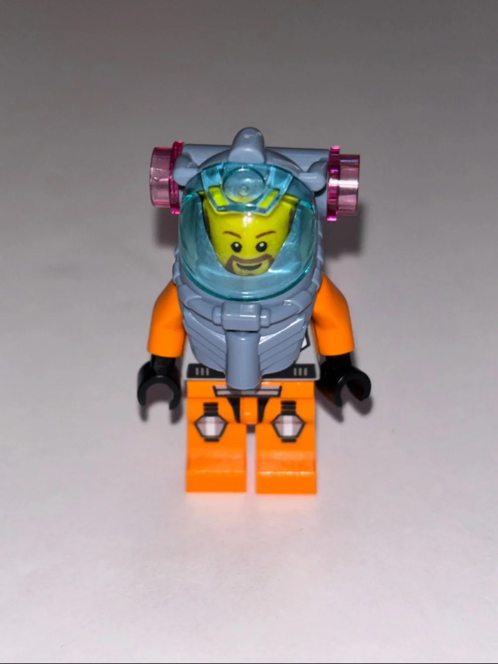 LEGO DEEP SEA DIVER LEGO MINIFIG DIVER - Picture 6 of 6